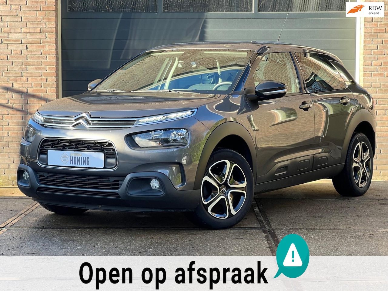 Citroën C4 Cactus - Feel 110pk | Stoelverwarming | Carplay/AndroidAuto | Distributieriem al vervangen - AutoWereld.nl