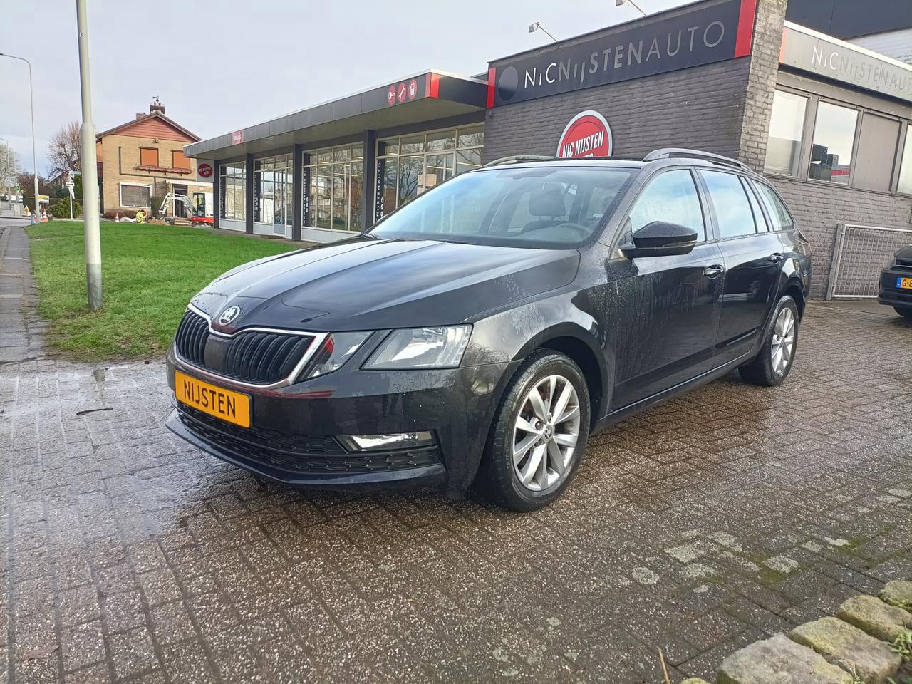 Skoda Octavia Combi - 1.0i Tour Climate, Cruise, Navi via App. - AutoWereld.nl