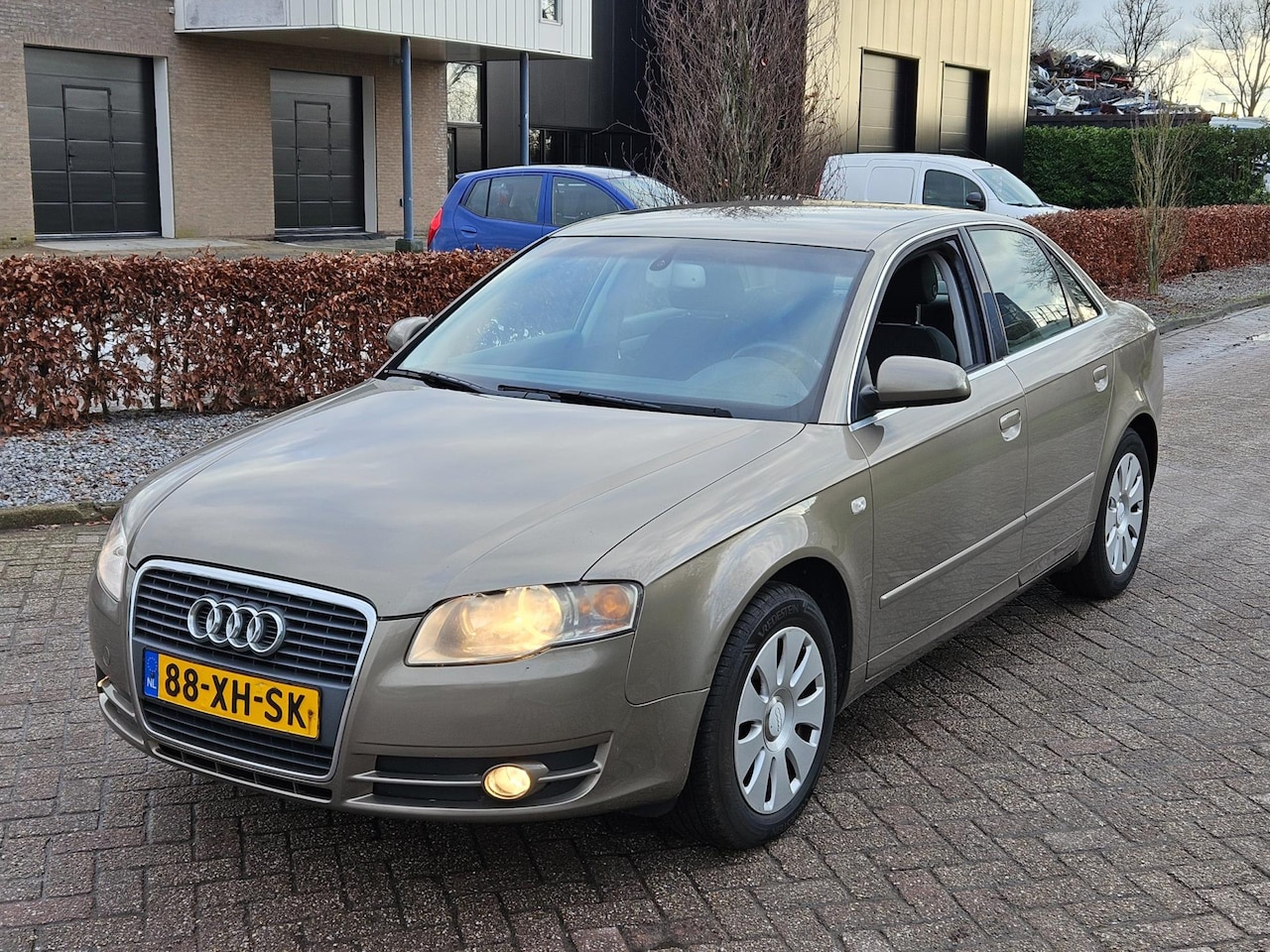 Audi A4 Limousine - 2.0 Advance - AutoWereld.nl