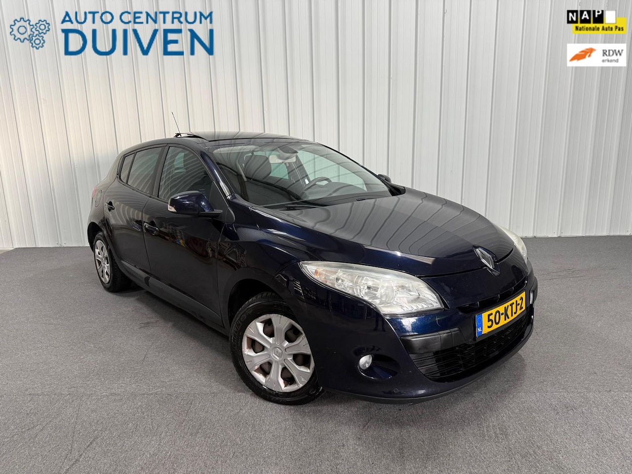 Renault Mégane - 2.0 | Automaat | Pano | Trekhaak | Airco - AutoWereld.nl
