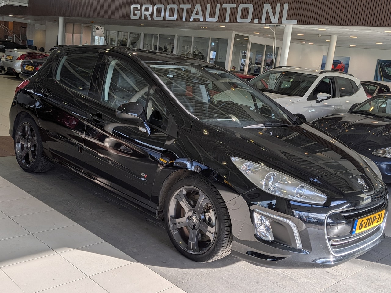 Peugeot 308 - 1.6 THP GTi Airco, Cruise Control, Stuurbekrachtiging - AutoWereld.nl