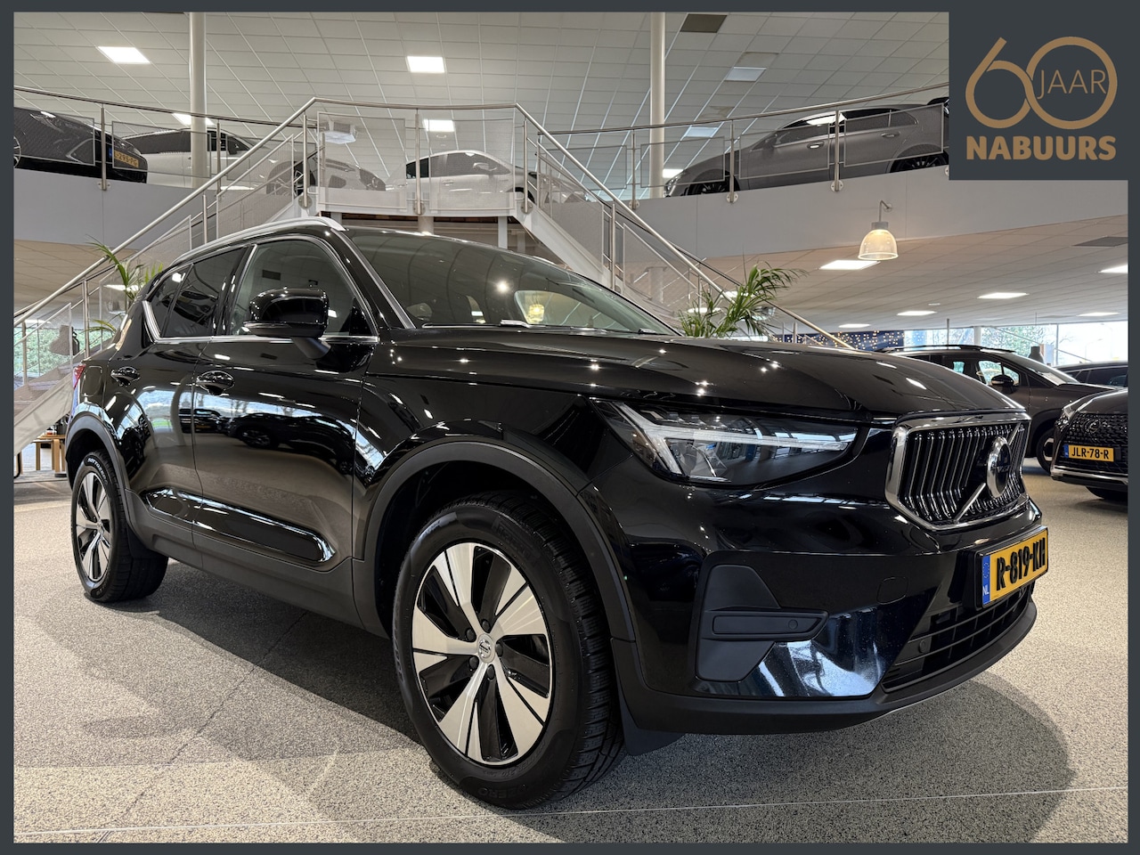 Volvo XC40 - 1.5 T4 Plug-in hybrid Essential Bright, NL auto, Stoelverwarming - AutoWereld.nl