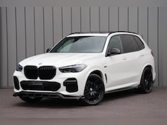 BMW X5 - xDrive45e M | 394PK | Luchtvering | Head-up | Massage | M-Stoelen | Sfeerverlichting | Key