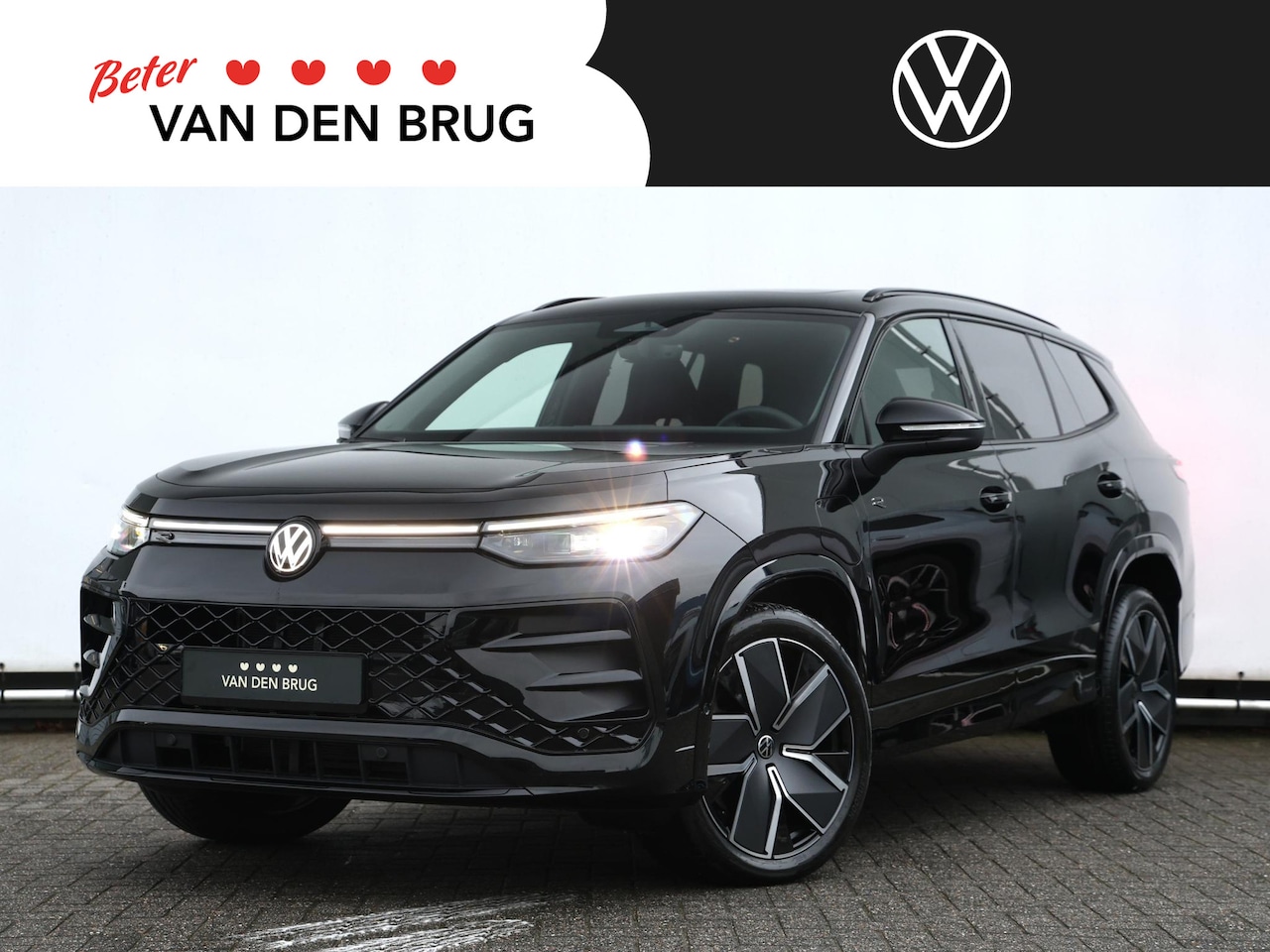 Volkswagen Tayron - 1.5 eHybrid R-Line Edition 204 pk DSG | Trekhaak | Panoramadak | Black Style | Keyless | 2 - AutoWereld.nl