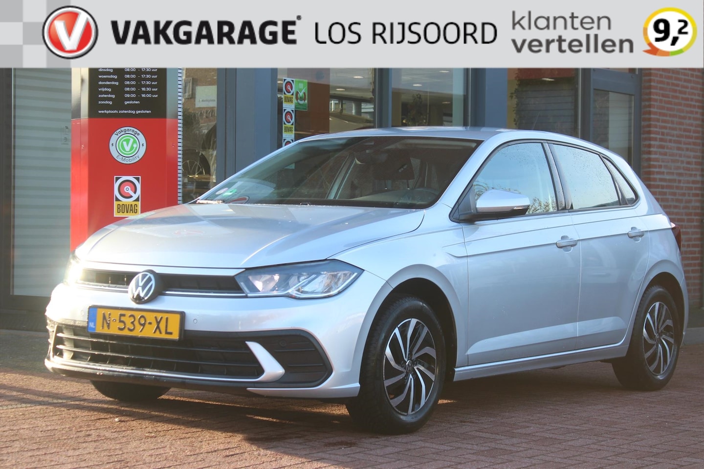 Volkswagen Polo - 1.0 TSI *Life* | Adaptive Cruise Control | Carplay | A/C | Navigatie | Bluetooth | Privacy - AutoWereld.nl