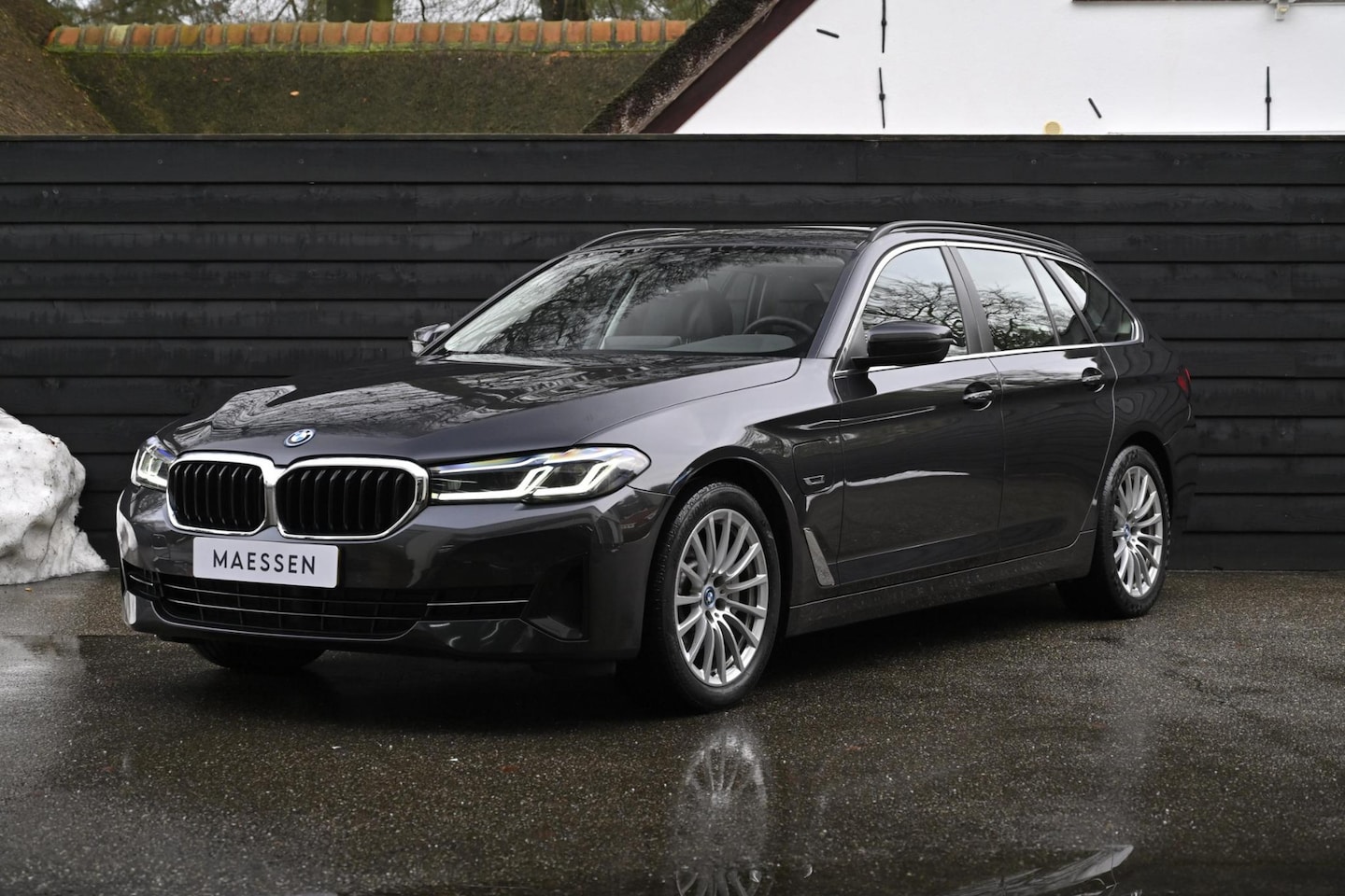 BMW 5-serie Touring - 530e Business Edition Plus /Laser/Leder/Carplay - AutoWereld.nl