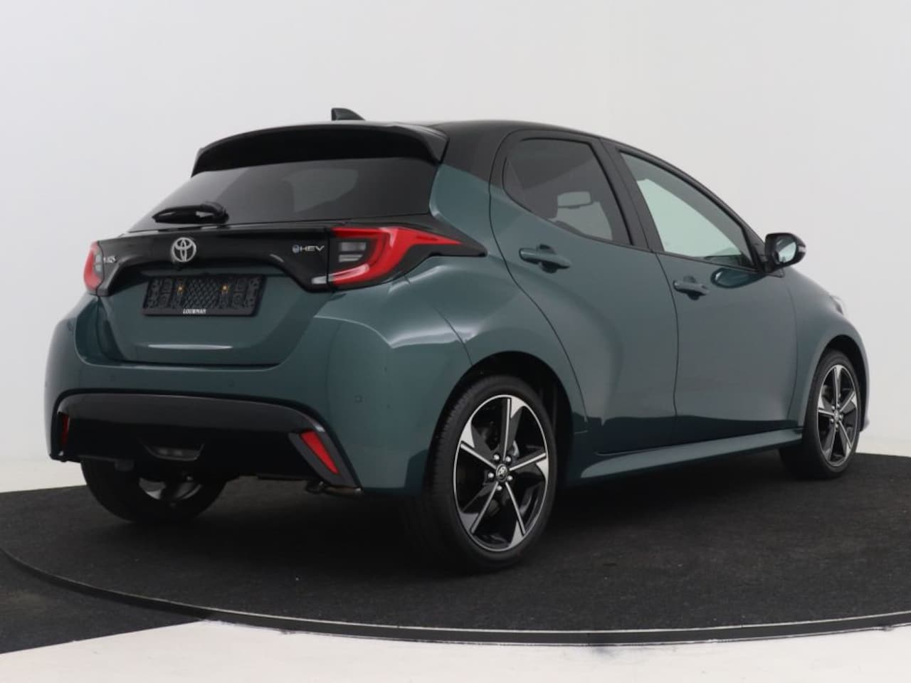 Toyota Yaris - 1.5 Hybrid 130 Executive - AutoWereld.nl