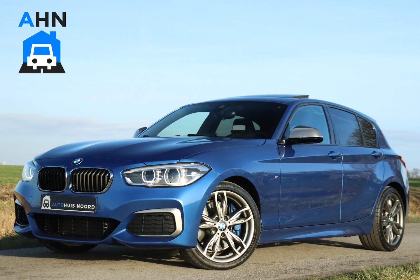 BMW 1-serie - M140i LCI / VOL! / xDrive / Camera / Pano / 18" / Navi! - AutoWereld.nl