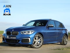 BMW 1-serie - M140i LCI / VOL / xDrive / Camera / Pano / 18" / Navi