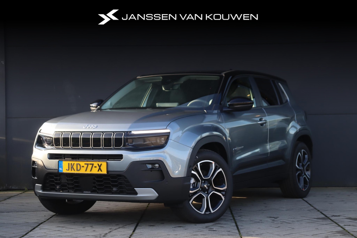 Jeep Avenger - Summit 54 kWh / Infotainment & Convenience pack / Winterpack / Actie! - AutoWereld.nl