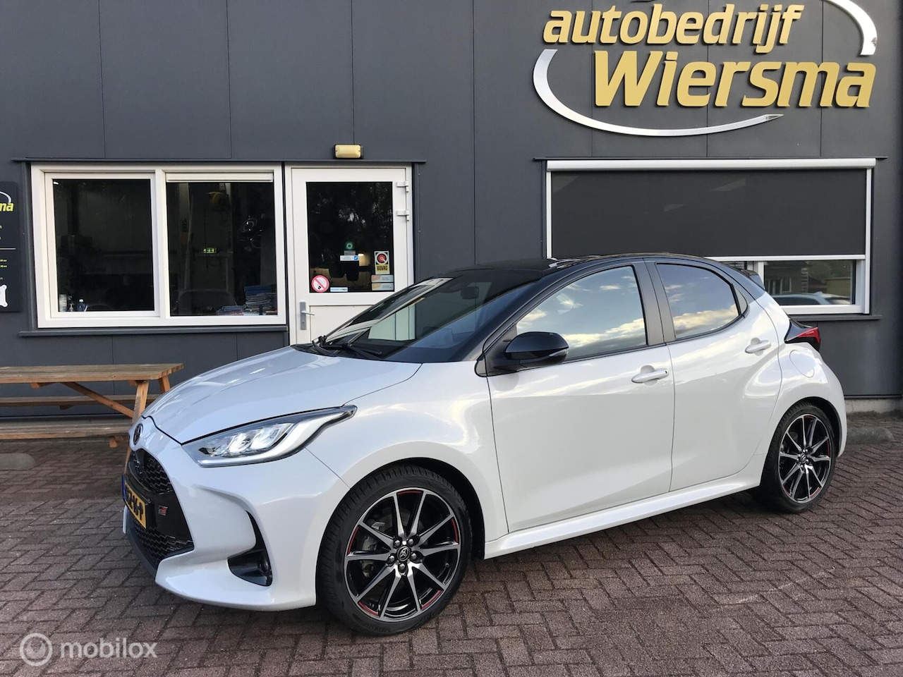 Toyota Yaris - 1.5 Hybrid GR Sport 1.5 Hybrid GR Sport - AutoWereld.nl