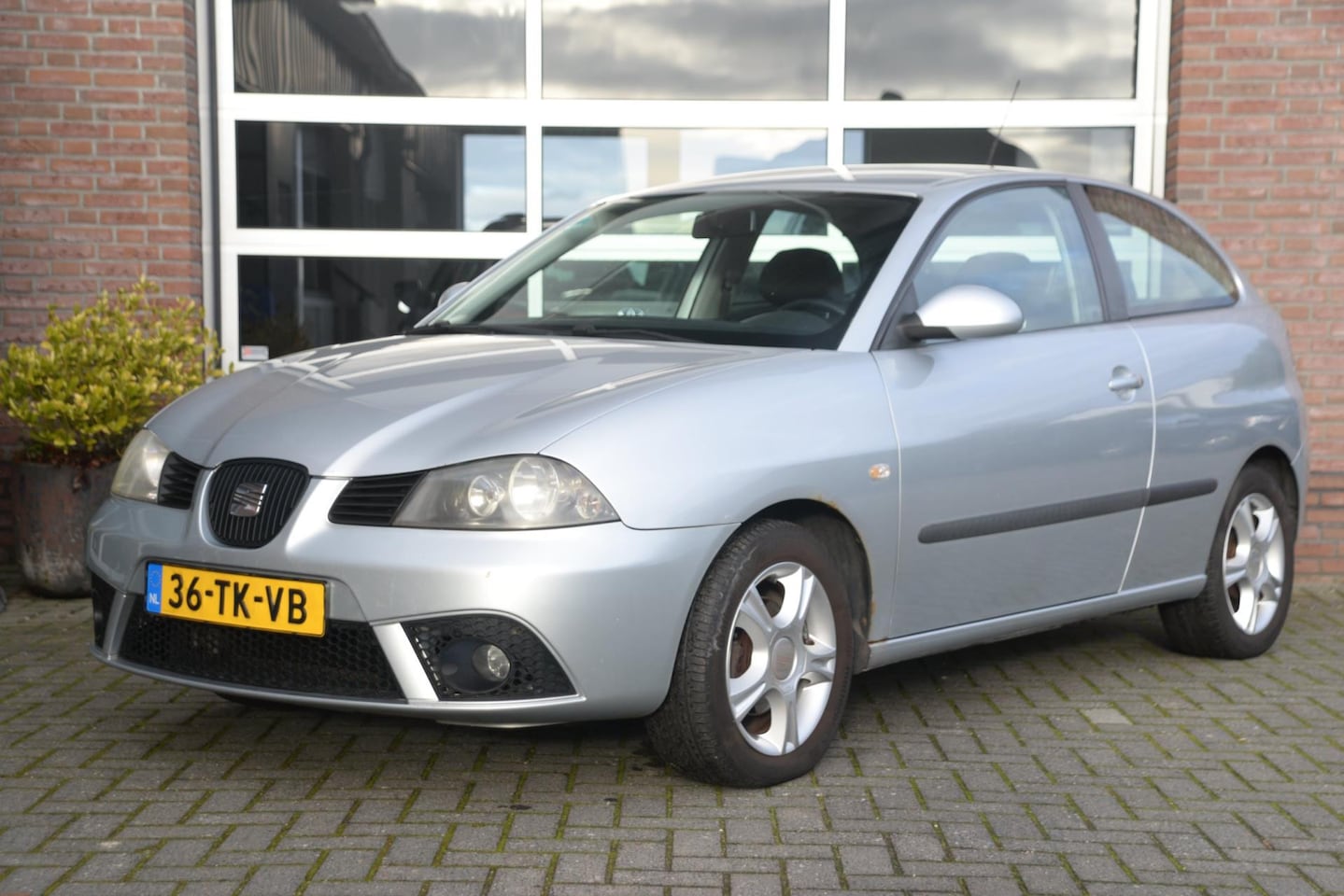 SEAT Ibiza - 1.4-16V Trendstyle / Airco | APK tot 12-01-2027 | - AutoWereld.nl