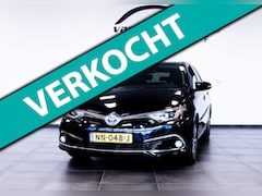 Toyota Auris - 1.8 Hybrid Business Pro| Navi| Camera| Cruise| Pano| Trekhaak
