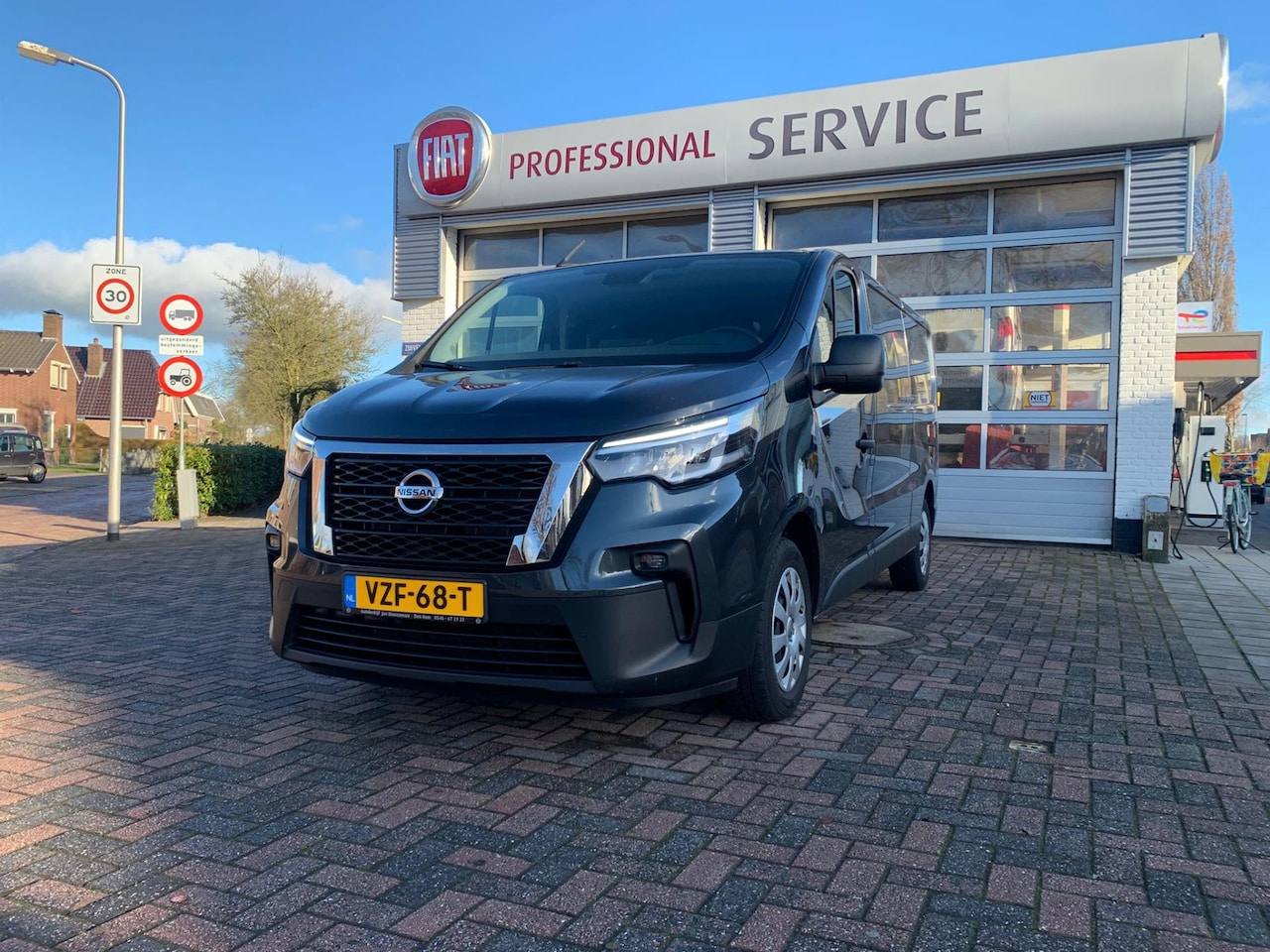 Nissan Primastar - 2.0 dCi L2H1 N-Connecta 2.0 dCi L2H1 N-Connecta - AutoWereld.nl