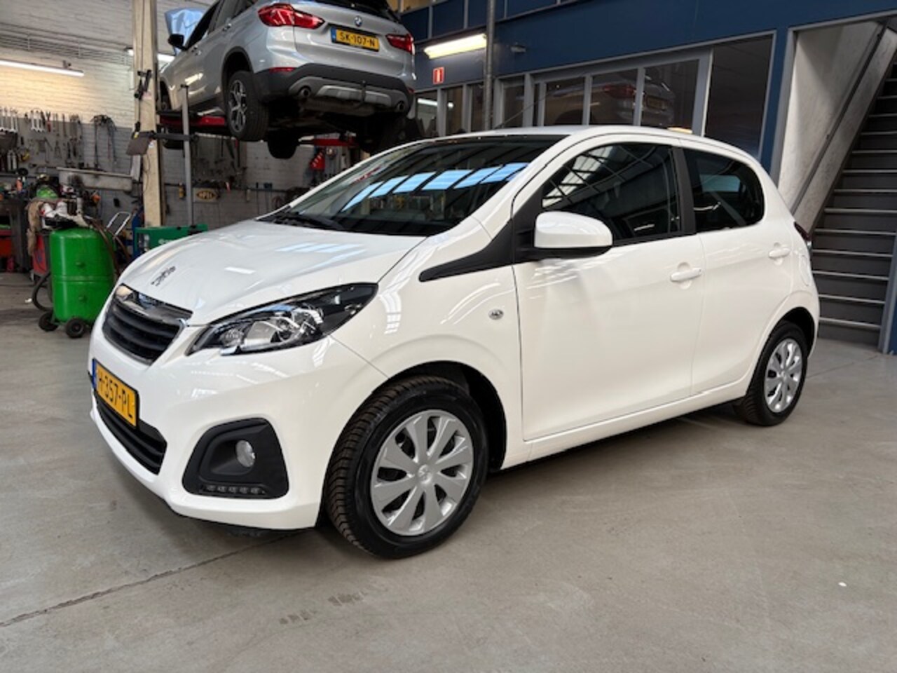 Peugeot 108 - 1.0 e-VTi 72pk 5D Active | Airco | Bluetooth | NAP | Rijklaar prijs! - AutoWereld.nl