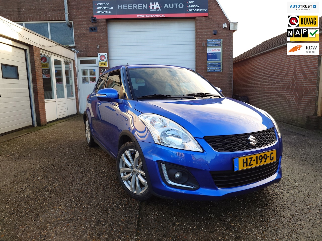 Suzuki Swift - 1.2 Exclusive EASSS 1.2 Exclusive EASSS, Dealer onderhouden, Airco, 5 Deurs, Keyless - AutoWereld.nl