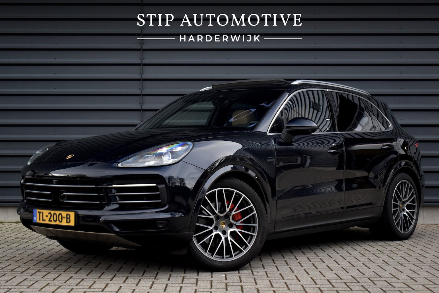 Porsche Cayenne - 3.0 E-Hybrid 462pk | Pano | ACC | Matrix PDLS+ | 360 Camera | Alcantara hemel | Sport Chro - AutoWereld.nl