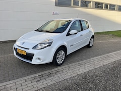 Renault Clio - 1.2 Collection Cruise NAvi Airco Apk