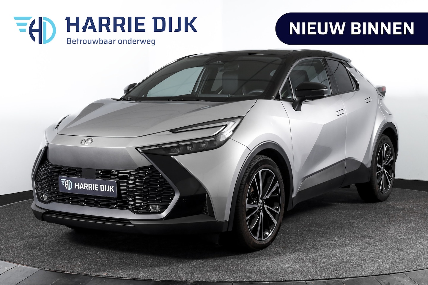 Toyota C-HR - 1.8 Hybrid 140 Executive | Dig. Cockpit | Adapt. Cruise | Stoel-+Stuurverw. | Elek. Stoel - AutoWereld.nl