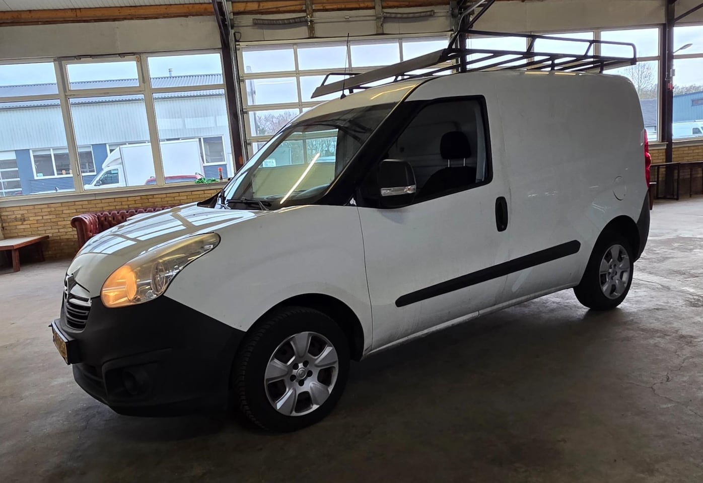 Opel Combo - 1.3 CDTi L1H1 ecoFLEX Edition MOTOR DEFECT - AutoWereld.nl