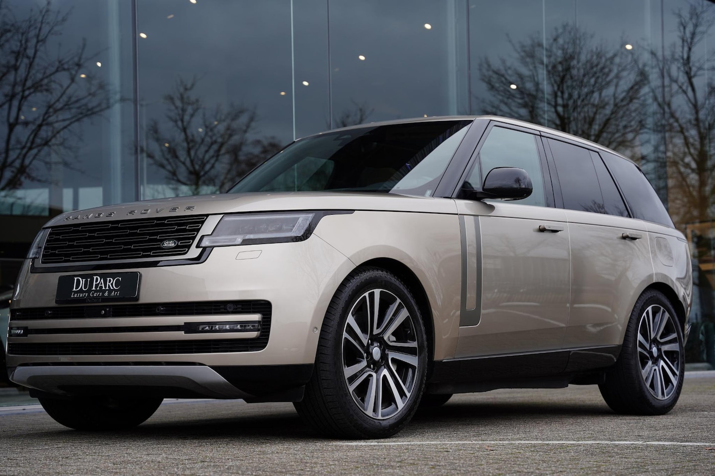 Land Rover Range Rover - P 440 E SE / Nieuwe Service / Trekhaak / Stoelventilatie - AutoWereld.nl