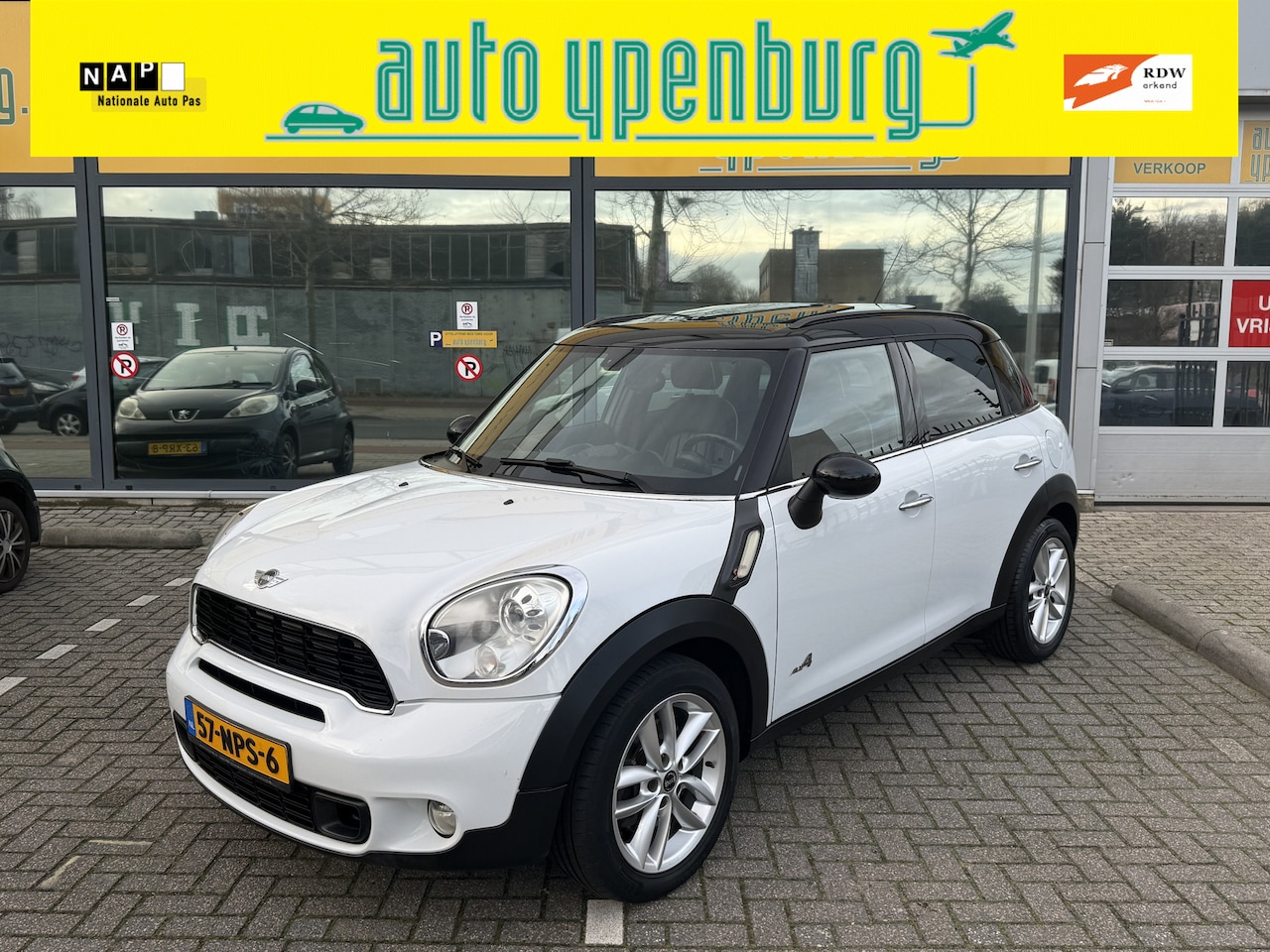 MINI Countryman - Mini 1.6 Cooper S ALL4 Chili * Panoramadak * Xenon * PDC Achter * Harman/Kardon Audio * - AutoWereld.nl