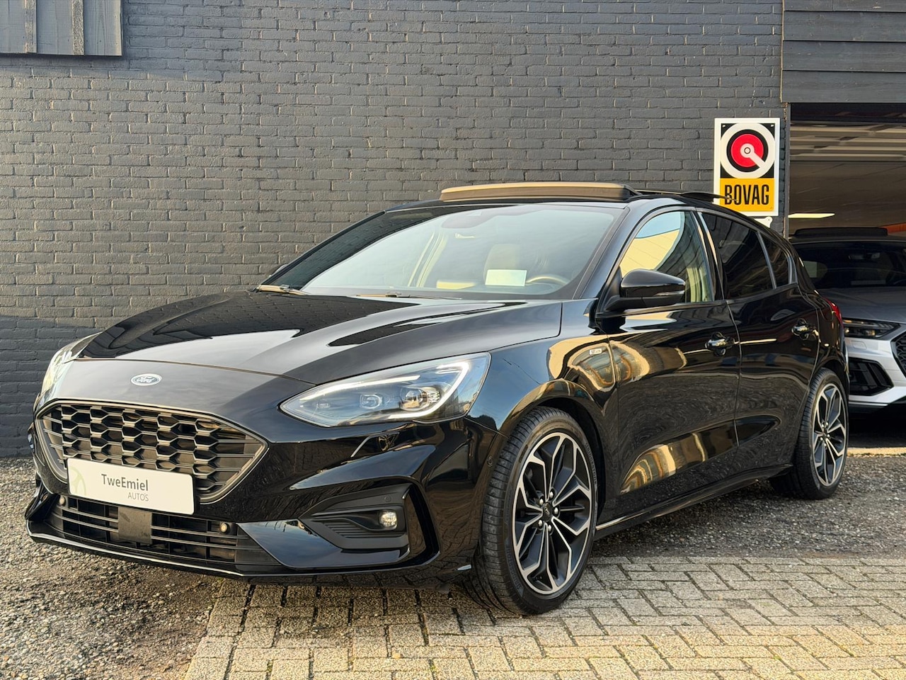 Ford Focus - 1.0 EcoBoost ST Line | Pano | B&O | Head Up - AutoWereld.nl