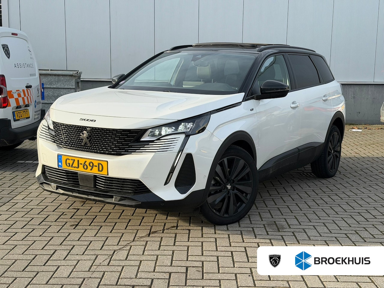 Peugeot 5008 - 1.2 Hybrid GT Navigatie | Panoramadak | Climate | Stoelverwarming | Apple Carplay/Android - AutoWereld.nl
