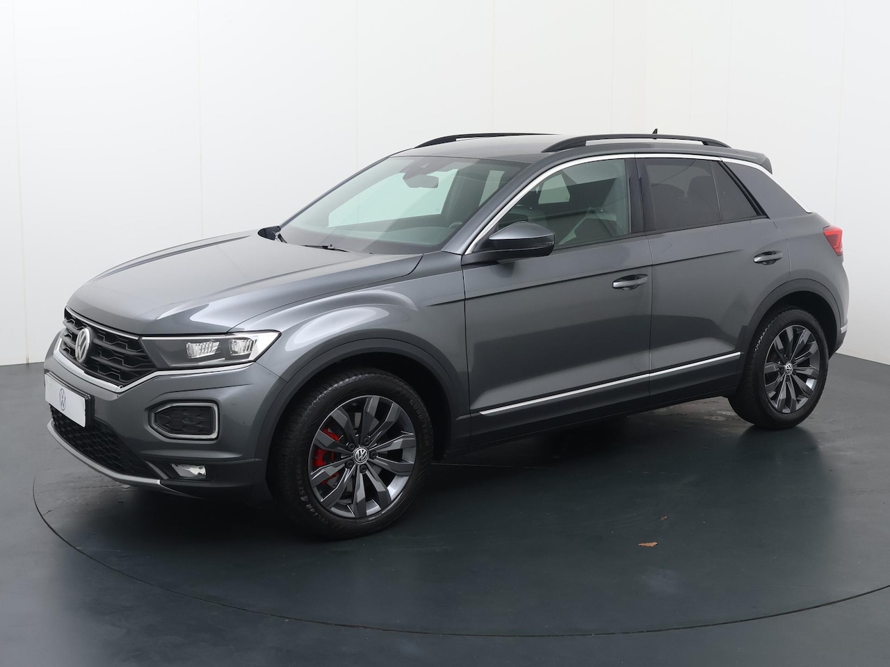 Volkswagen T-Roc - 1.5 TSI Sport Business R | 150 PK | Automaat | Stoel- en stuurverwarming | Adaptive Cruise - AutoWereld.nl