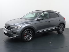Volkswagen T-Roc - 1.5 TSI Sport Business R | 150 PK | Automaat | Stoel- en stuurverwarming | Adaptive Cruise