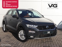 Volkswagen T-Roc - 1.0 TSI Leer Parkeersensoren