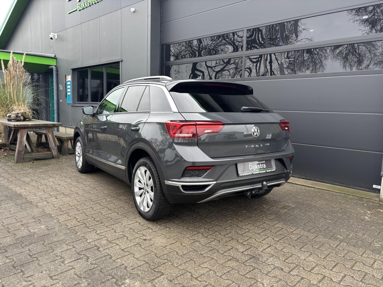 Volkswagen T-Roc - 1.5 TSI Sport Airco/ Adaptieve Cruise Control/ Elektrisch Glazen Panorama-Dak/ Volledig Di