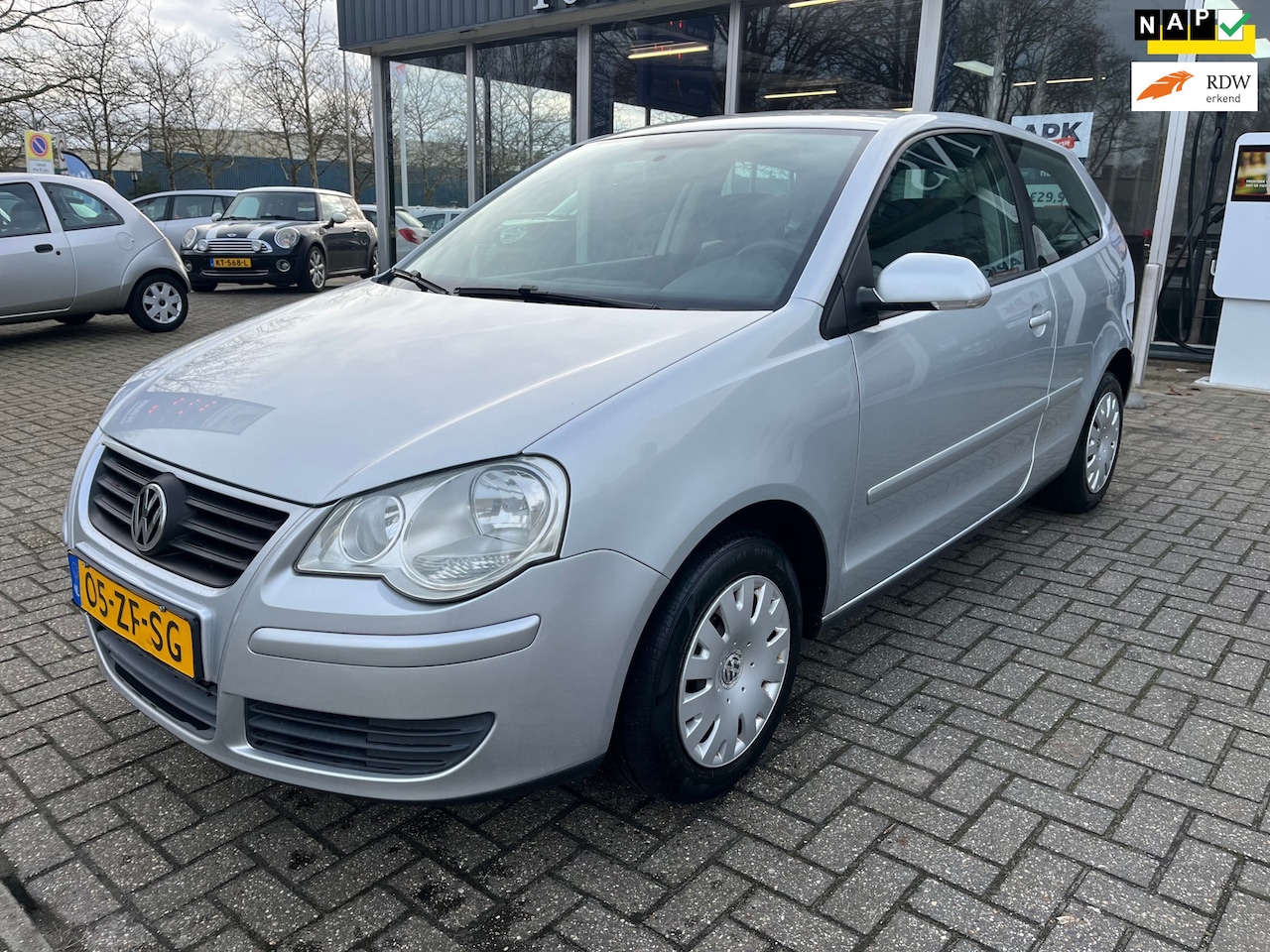 Volkswagen Polo - 1.4-16V Optive | Airco | Elektrische ramen - AutoWereld.nl