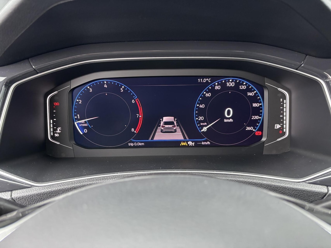 Volkswagen T-Roc - 1.5 TSI Sport Airco/ Adaptieve Cruise Control/ Elektrisch Glazen Panorama-Dak/ Volledig Di