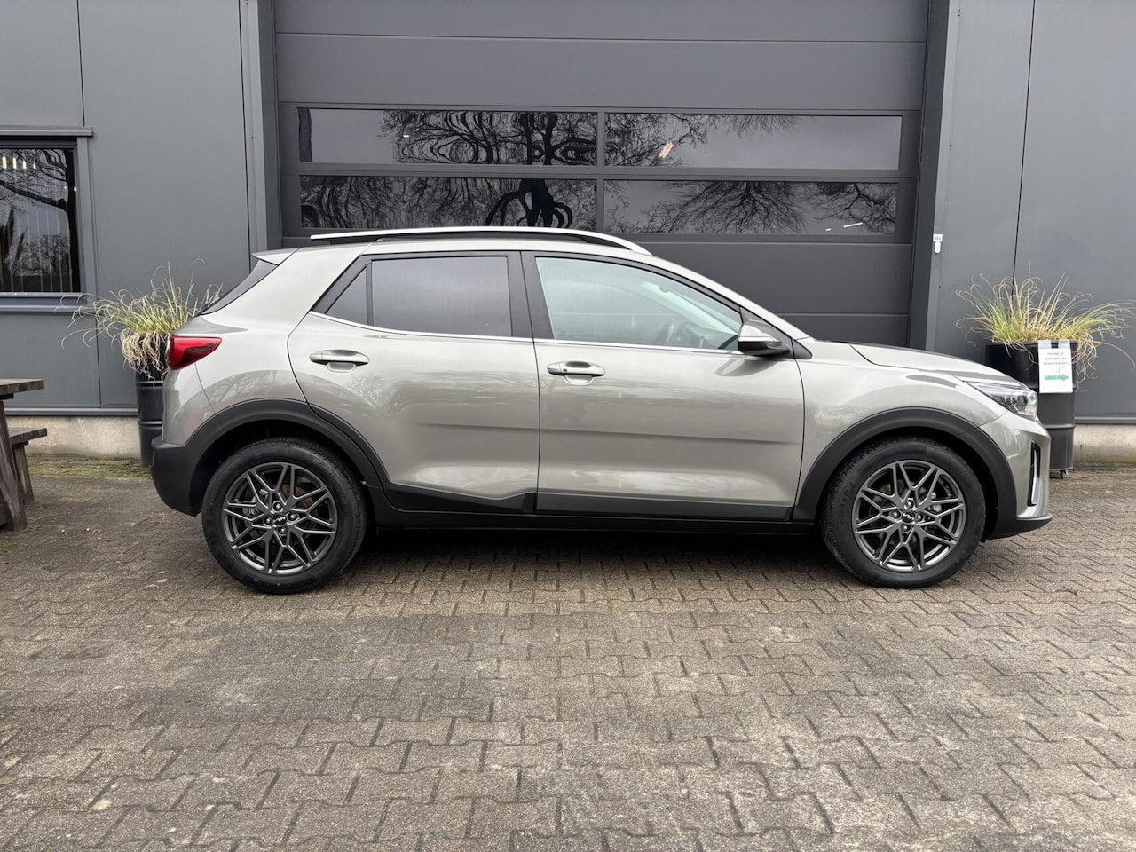 Kia Stonic - 1.0 T-GDi GT-Line AppleCarPlay/AndroidAuto/ Adaptieve Cruise Control En Stuurhulp/ Achteru