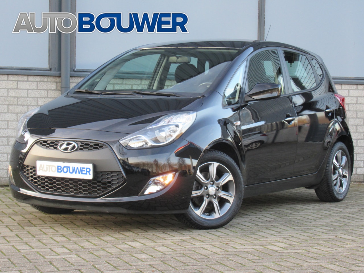 Hyundai ix20 - 1.6i Premium Automaat 1e eigen | dealer onderh | navi | camera | stoel + stuur verw. - AutoWereld.nl