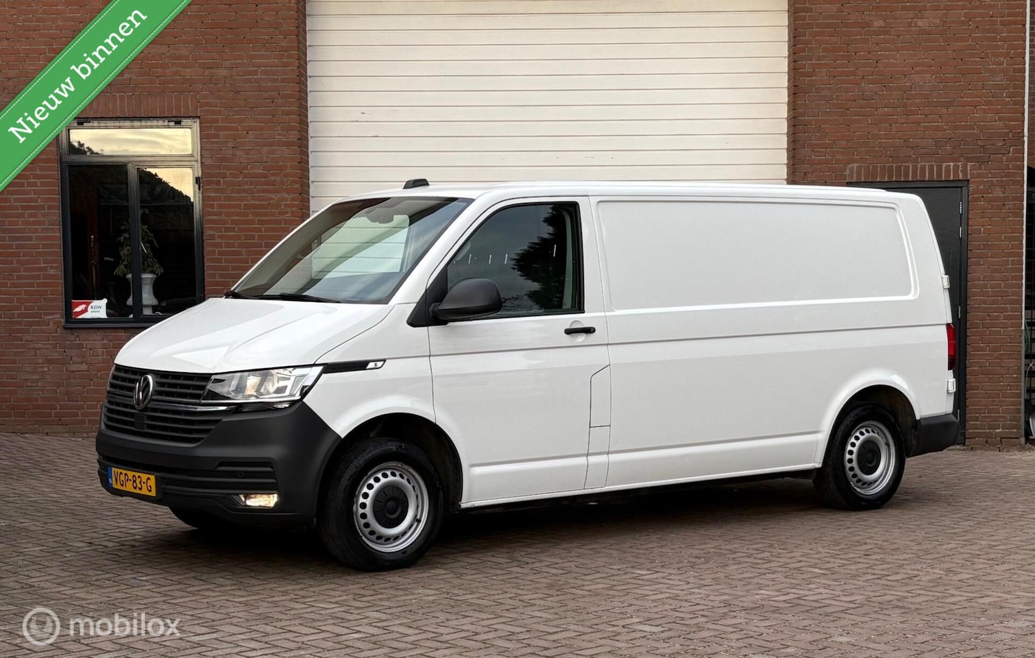 Volkswagen Transporter - 2.0 TDI L2H1 DSG Comfortline Camera Navi - AutoWereld.nl