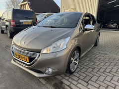 Peugeot 208 - 1.2 Benzine 2015 GT-Line 37.000 KM NL Auto