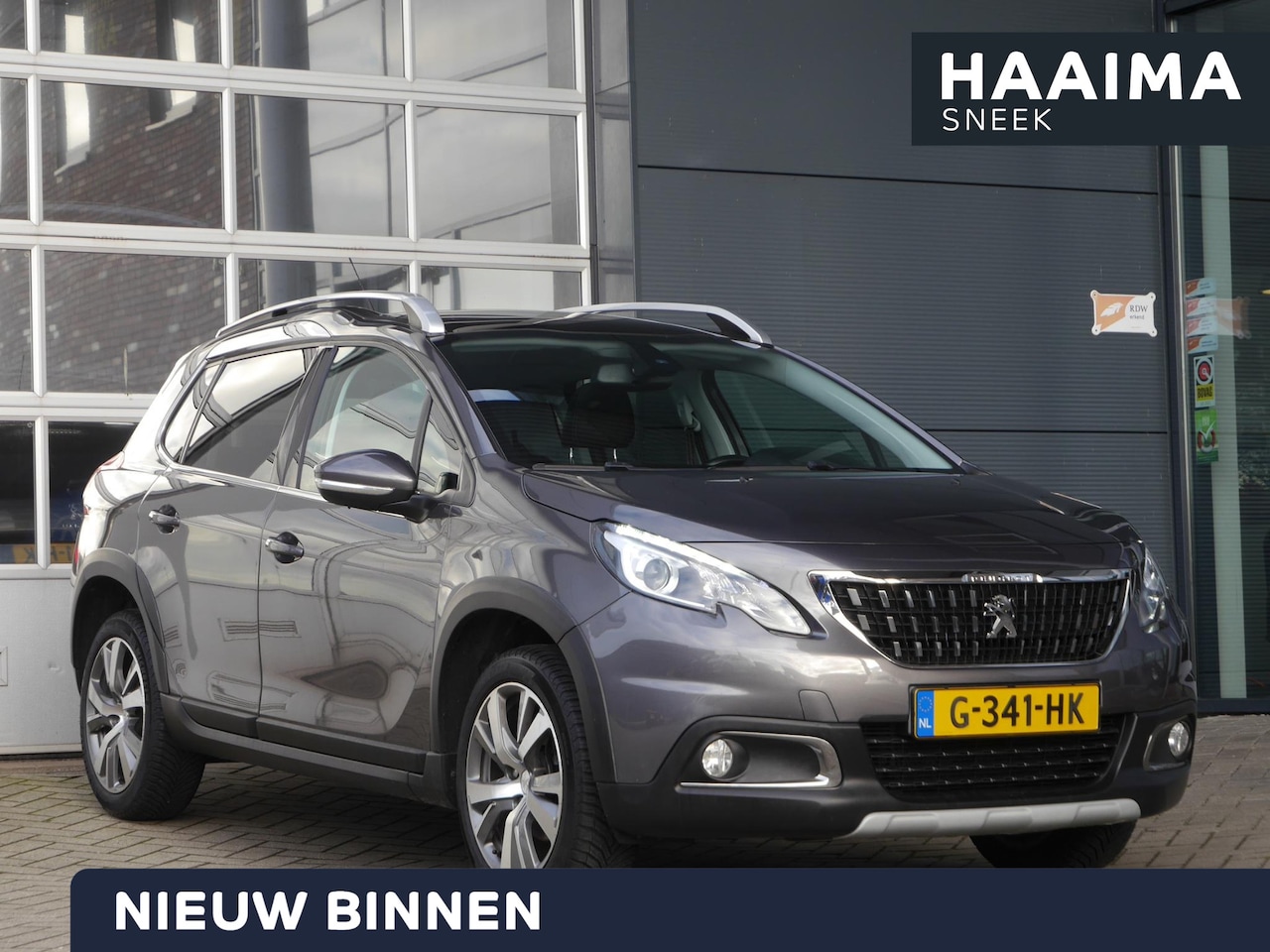 Peugeot 2008 - 1.2 PureTech Blue Lease Allure | 110PK | Trekhaak | Camera | Climate control | Lichtmetale - AutoWereld.nl