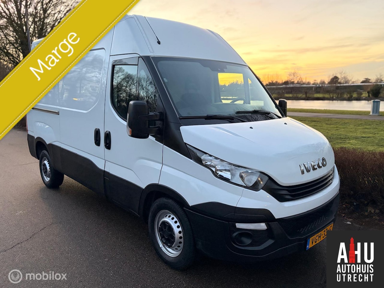 Iveco Daily - 35S14V 2.3 352 L2H2 - AutoWereld.nl