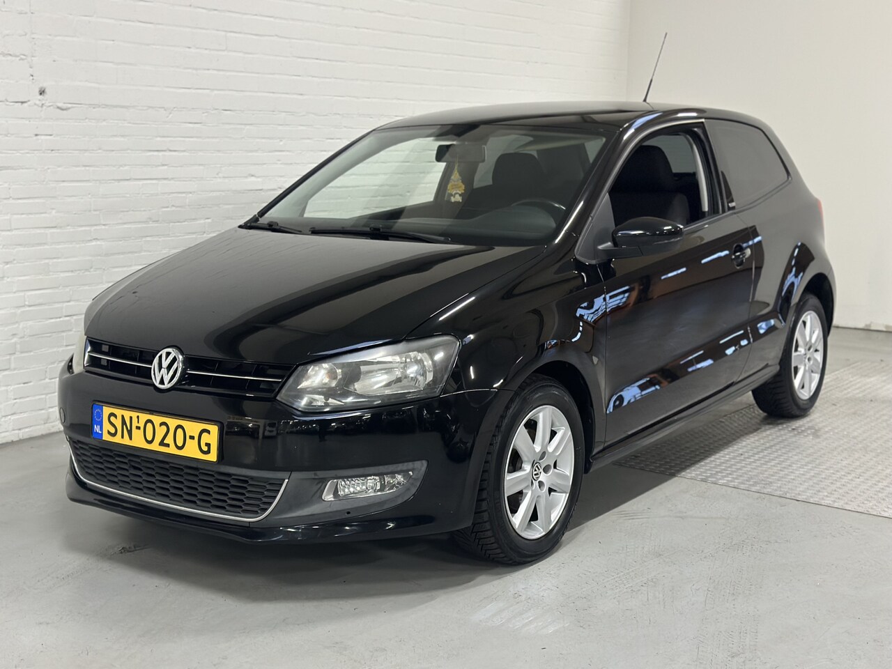 Volkswagen Polo - 1.2 Easyline AIRCO / LMV / ELK.PAKKET - AutoWereld.nl
