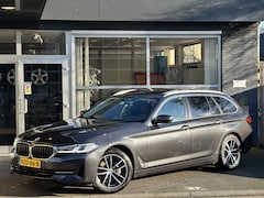 BMW 5-serie Touring - 540d xDrive High Executive M-SPORT / PANO / CLIMA / LEER