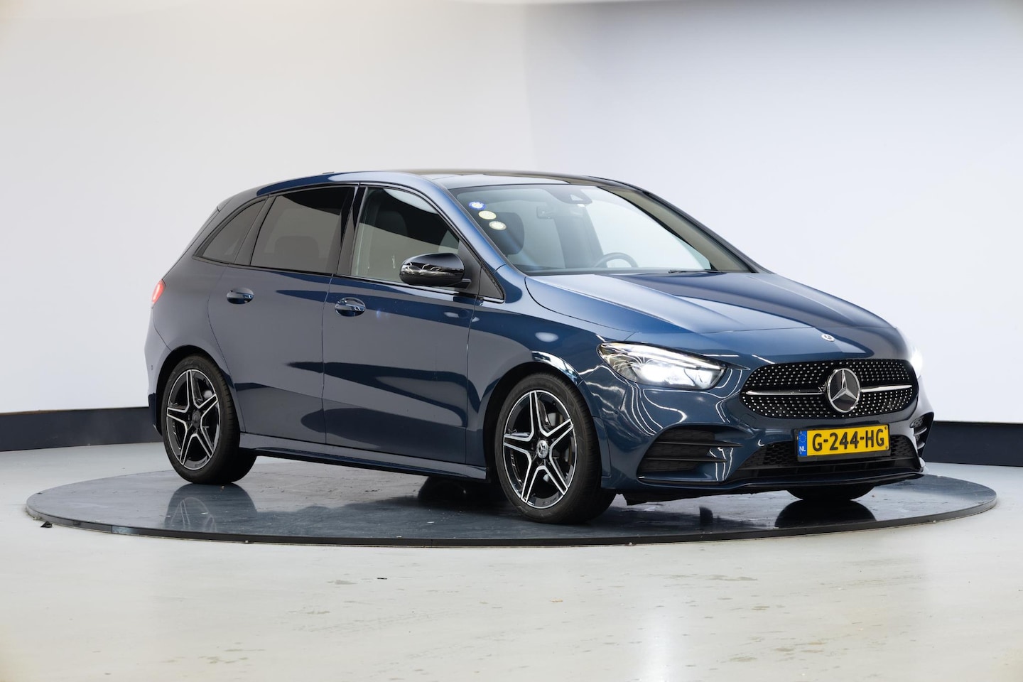 Mercedes-Benz B-klasse - 200 Business Solution AMG 200 Business Solution AMG - AutoWereld.nl