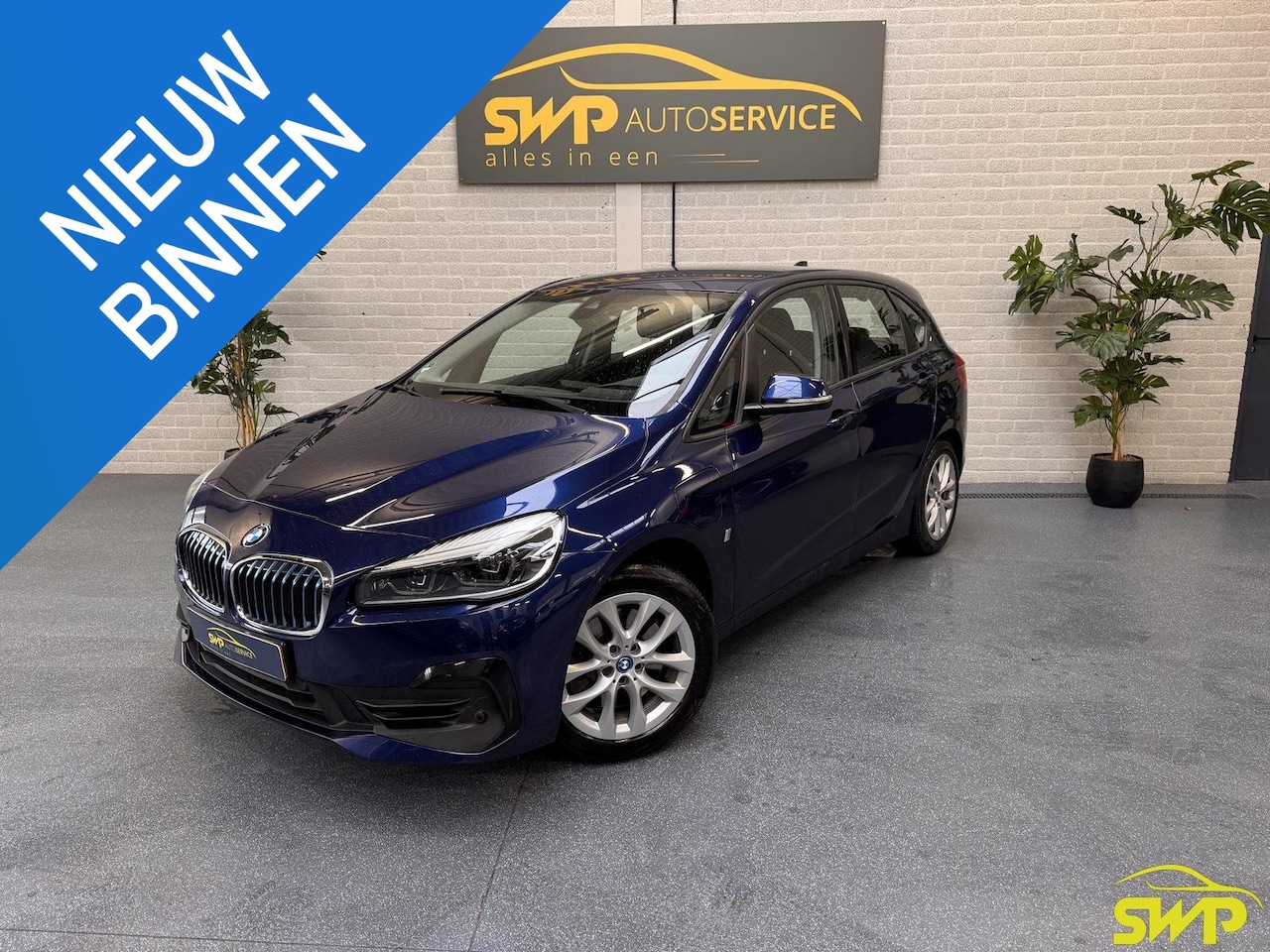 BMW 2-serie Active Tourer - 225xe iPerformance Executive | Sportline | HUD | ACC | Fullmap groot navi | Camera | Spieg - AutoWereld.nl