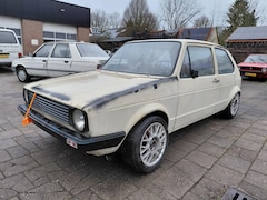 Volkswagen Golf - 1.8