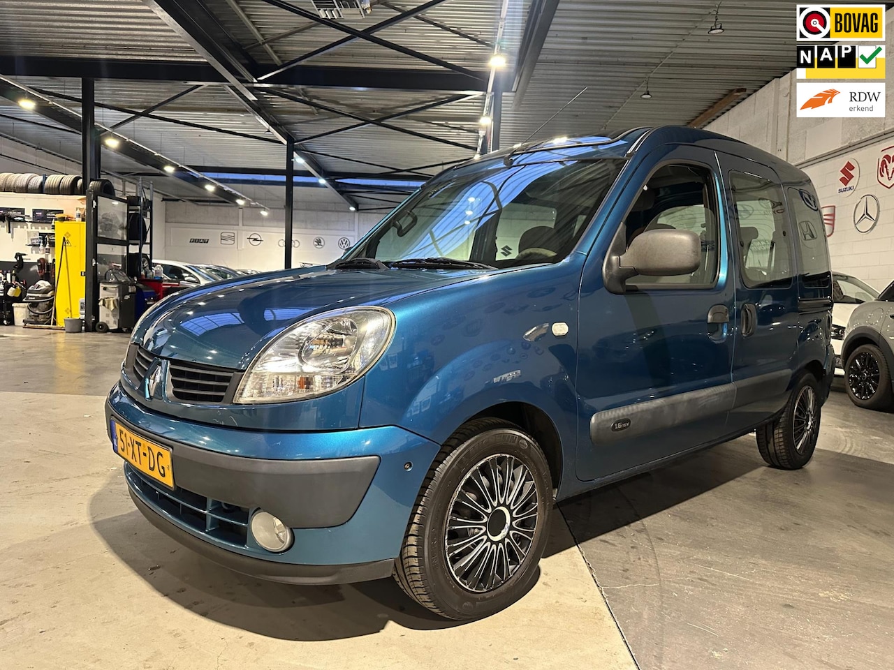 Renault Kangoo - 1.6-16V Expression Luxe/Panoramadak/trekhaak/pdc/Apk nw - AutoWereld.nl