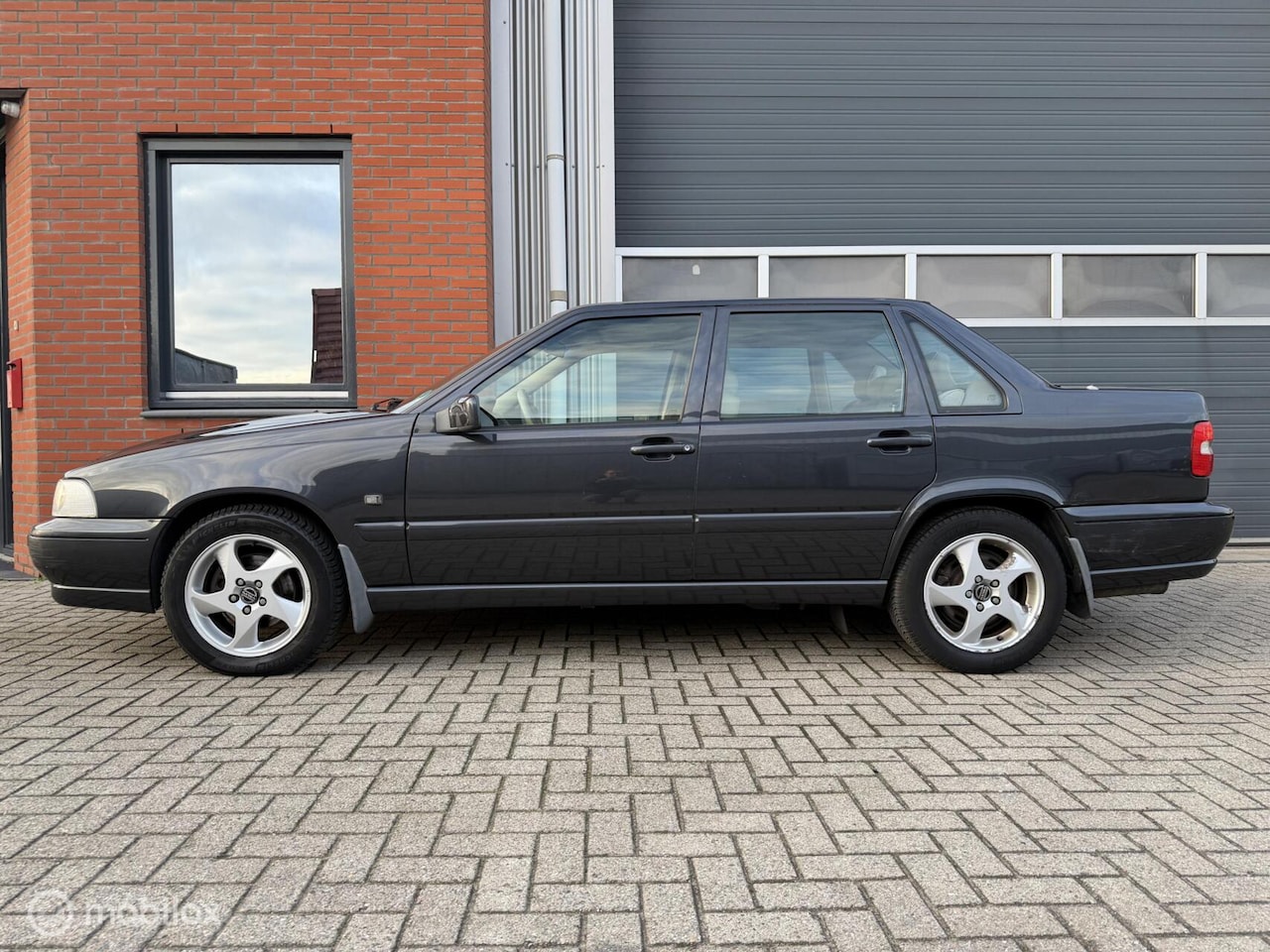 Volvo S70 - 2.5 T AWD Exclusive - dealer onderh. - orig. NL - AutoWereld.nl