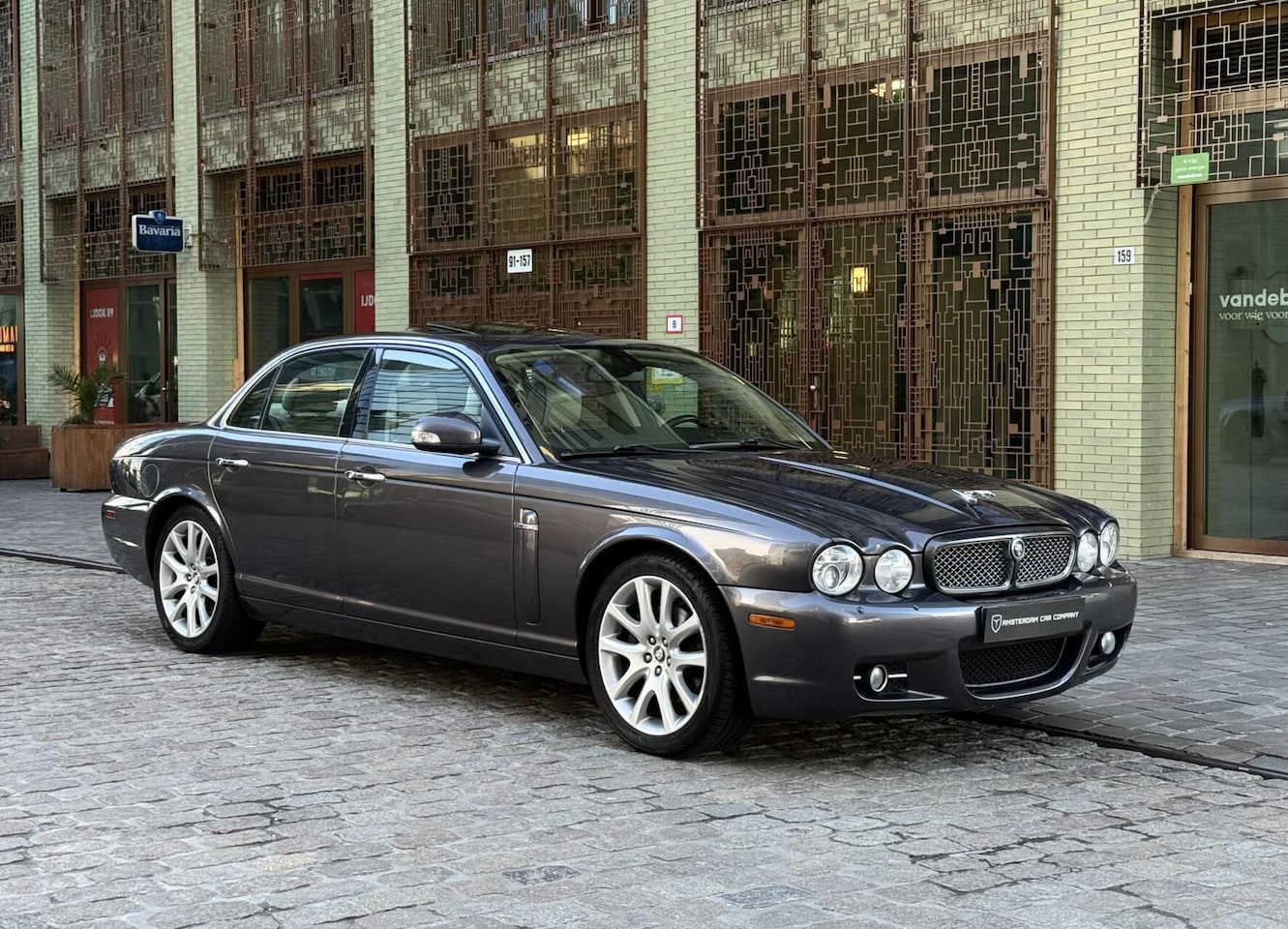 Jaguar XJ - 4.2 V8 facelift incl nieuwe luchtvering - AutoWereld.nl