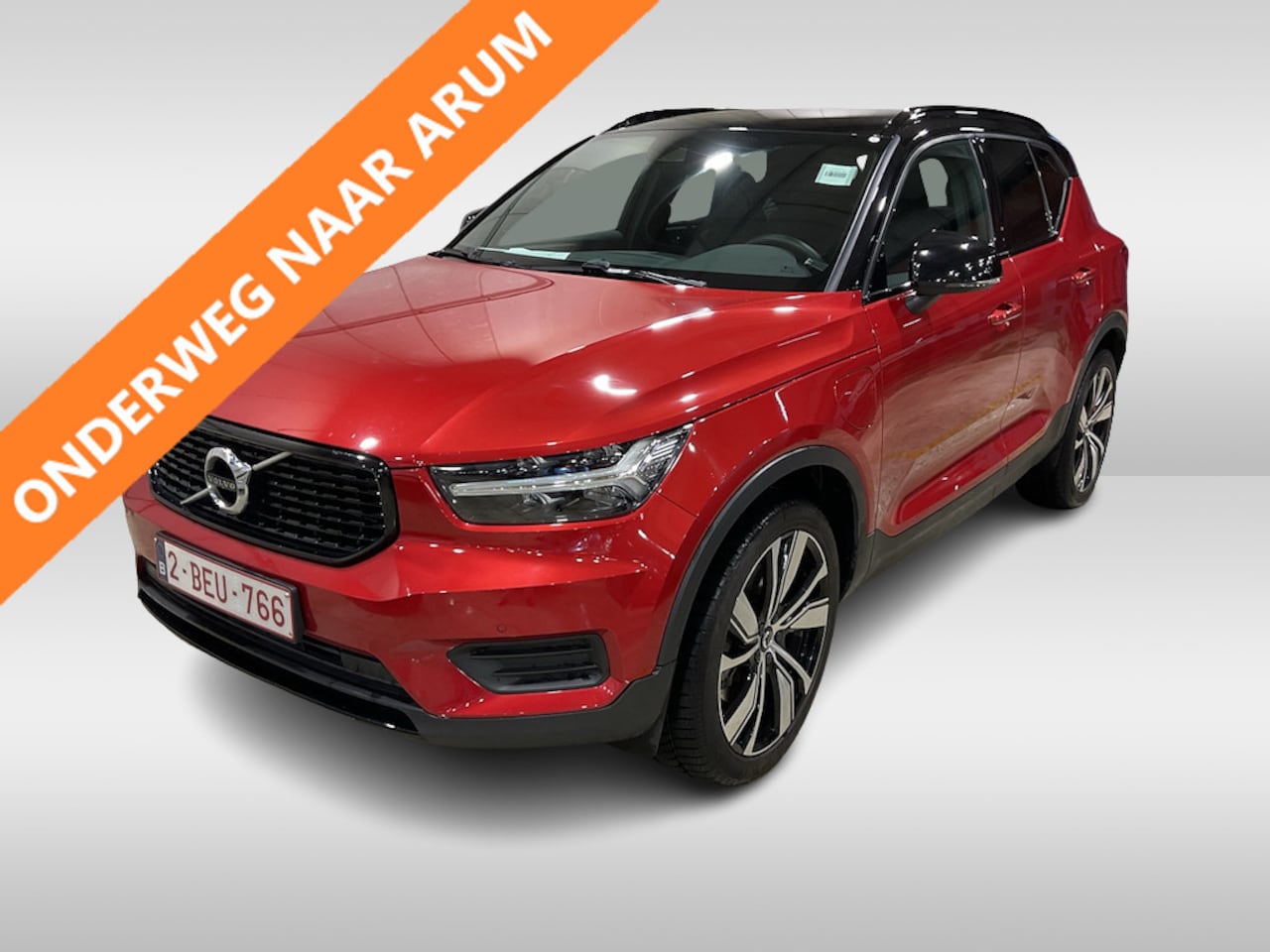 Volvo XC40 - 1.5 T4 Recharge R-Design TREKH. | VOL LEER | TWO-TONE | NAVI | PDC V+A - AutoWereld.nl