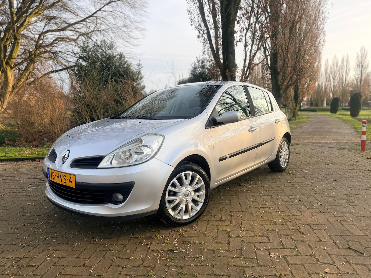 Renault Clio - 1.2-16V Collection | Cruise | NAP | Airco | 5drs - AutoWereld.nl